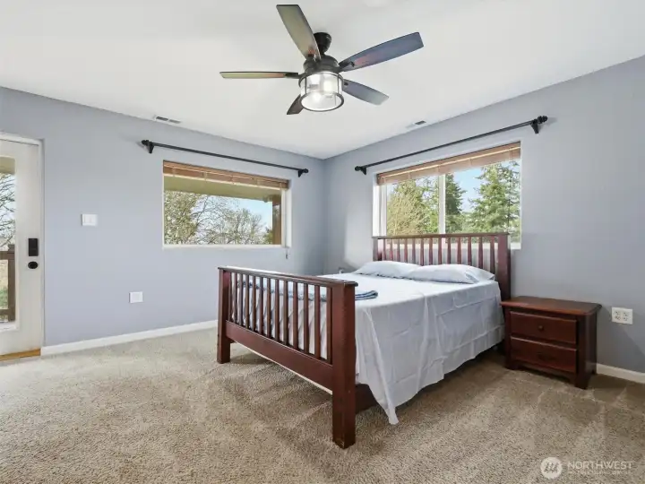 Primary - Whisper Fan