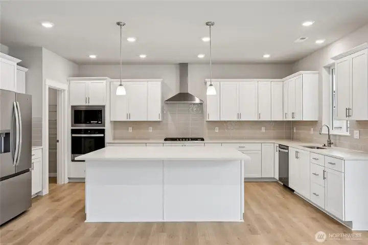 Upgraded white cabinets included in lot 12 - 5 burner gas range!