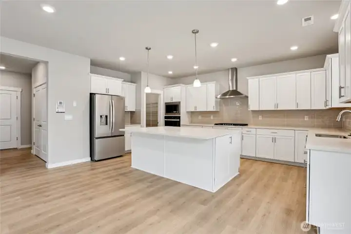 Photos are for representation purposes only.