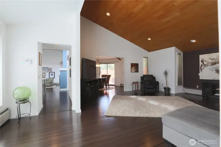Large living room with vaulted ceilings