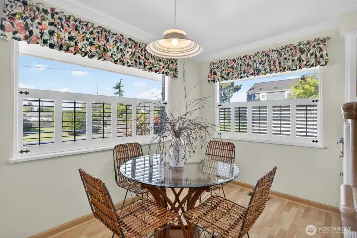 Breakfast nook off kitchen