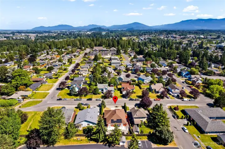 A central location offers easy access to everyday conveniences and commuter routes.
