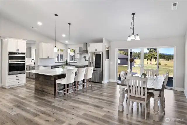 A great dining and kitchen experience is bound to happen here!  So spacious and set up for family and entertaining.