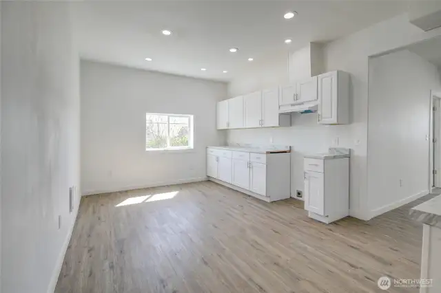 Lower unit kitchen, cont.
