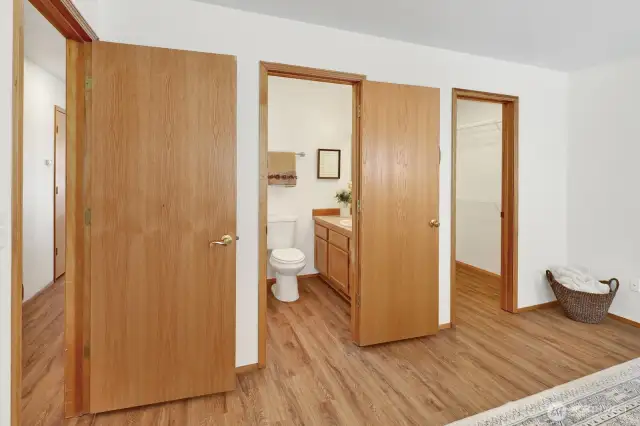 Includes a private en suite and walk in closet!