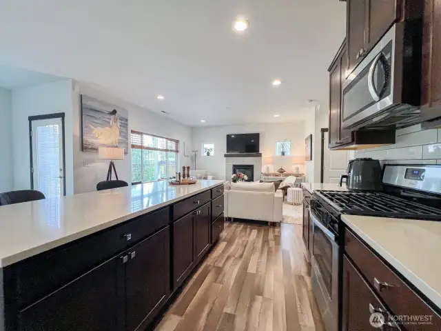 So much room for cooking and entertaining