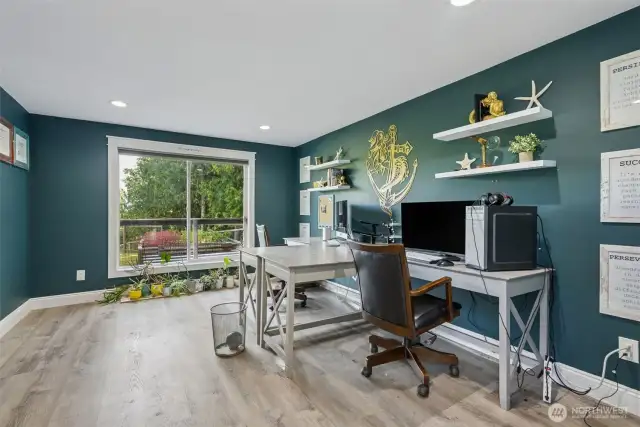 Detached Office