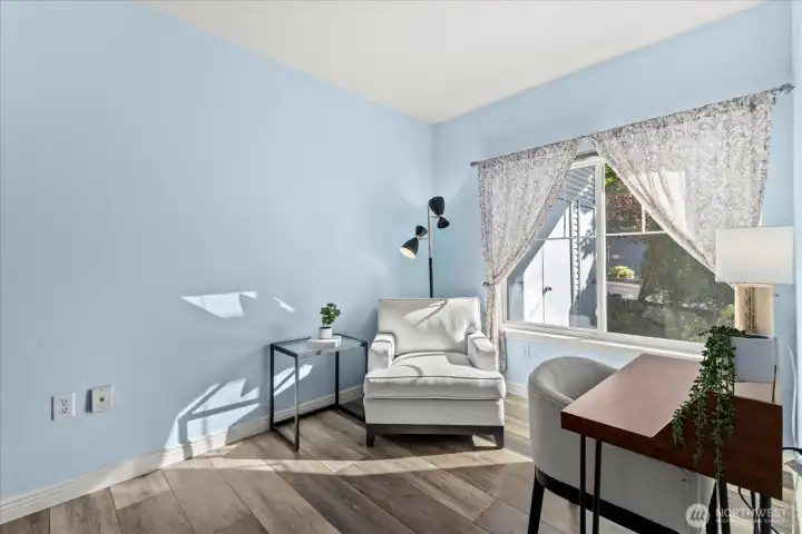 #rd Bdrm/Office does not include a closet, Wardrobe will stay
