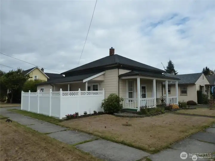 This is a picture of the house before the current seller enclosed the front door.