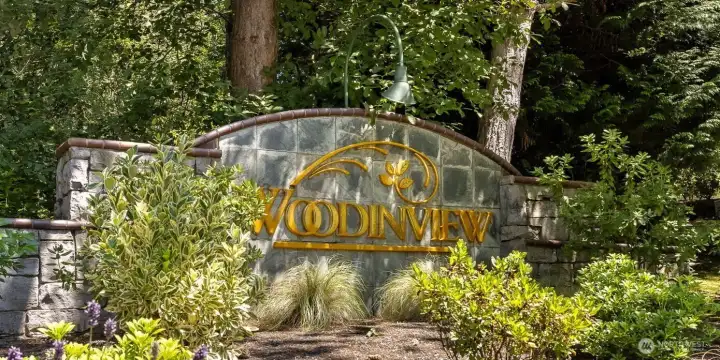 The pet-friendly Woodinview Community offers sports courts, a playground, and ample parking.
