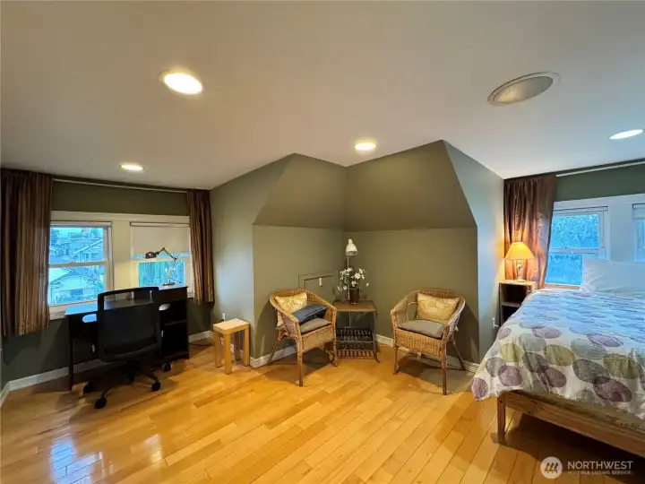 1215C - Second Bathroom