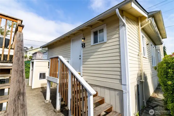 1215B Exterior entrance
