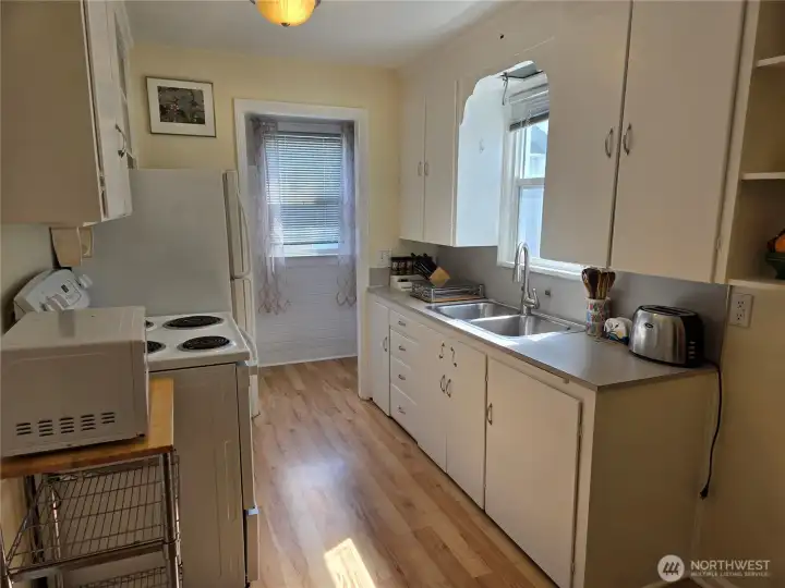 1217A - Kitchen