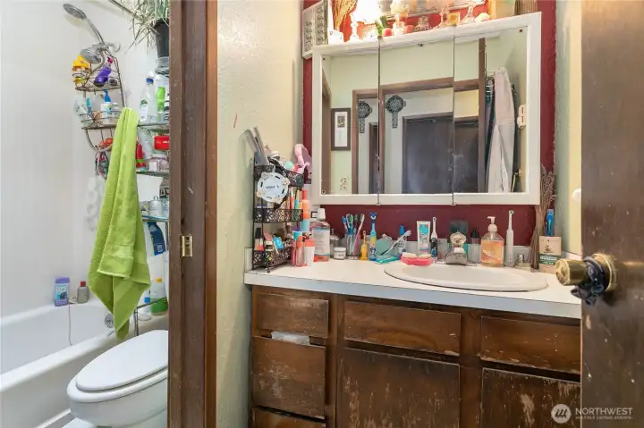 2701 Bathroom