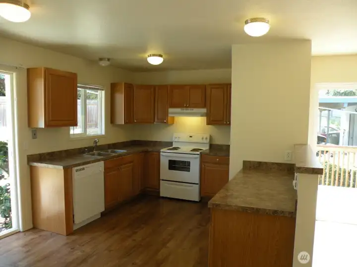 2709 Kitchen