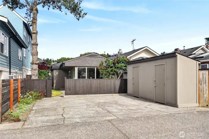Off street parking for 2+ cars & dual storage units. Off street parking for 2+ cars & dual storage units.
