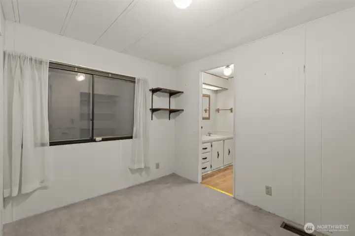Second bedroom