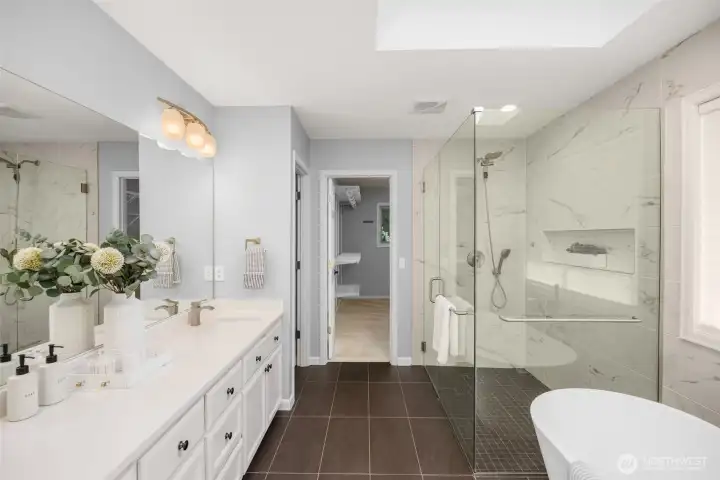 Luxurious Primary Bathroom Luxurious Primary Bathroom