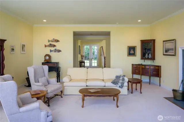 Looking back across the living room to the entry.