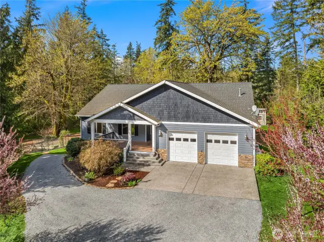 Close to Elementary school and beaches.