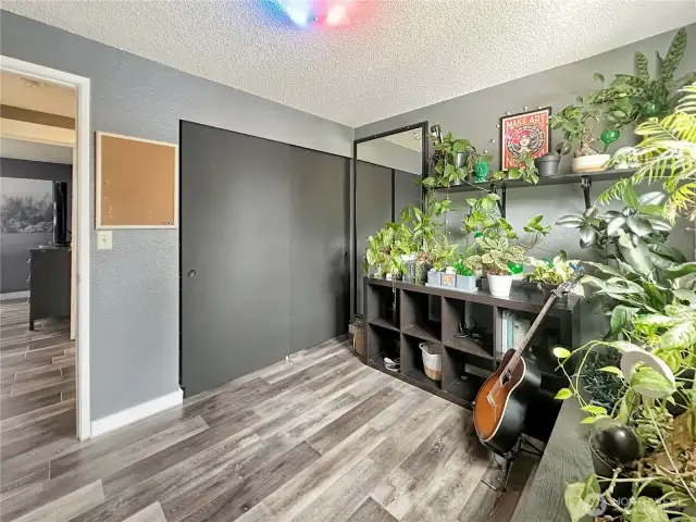 Upstairs bedroom #2 or office