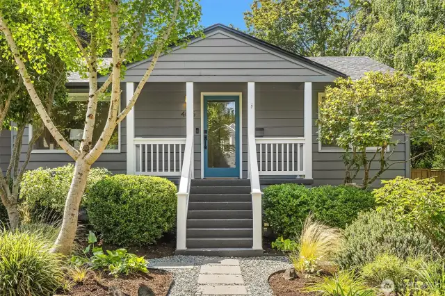 Bright + inviting entry to covered porch.