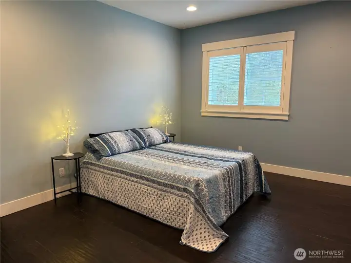 Large primary also features walk in closet and 5 pc bath