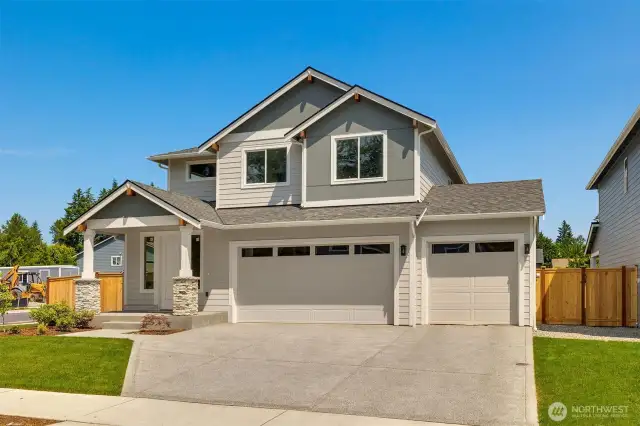 Picture of previously completed home in the community. For illustrational purposes only. Actual plans and specs may vary. Some features shown are upgrades.
