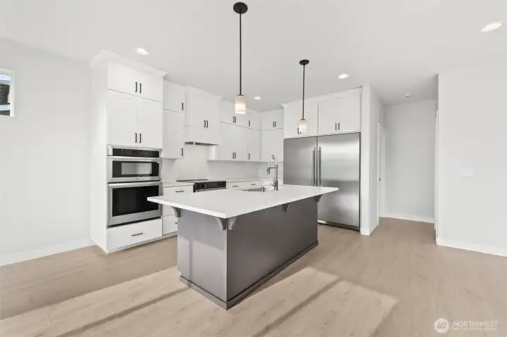 Picture of previously built home in community and is for illustrational purposes only. Actual plans and spec will vary. Some features shown are upgrades.