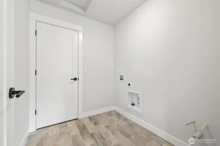 Picture of previously built home in community and is for illustrational purposes only. Actual plans and spec will vary. Some features shown are upgrades.