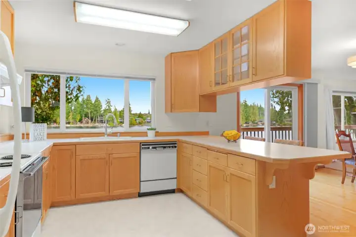 The flow of the kitchen to the dining room is smooth and easy.