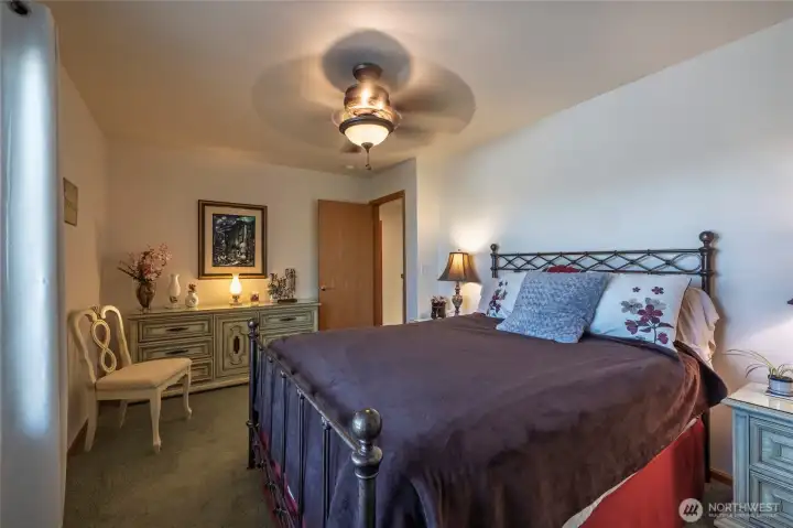 2nd floor bedroom 2
