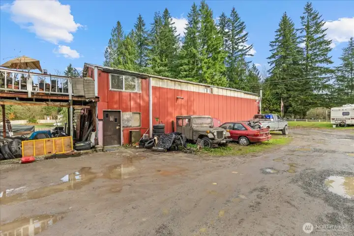 Pole Building with a Mother-in-Law unit,deck