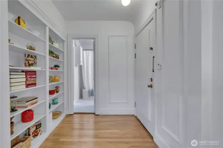 The continental bathroom offers even more flexibility and flow to the floor plan.