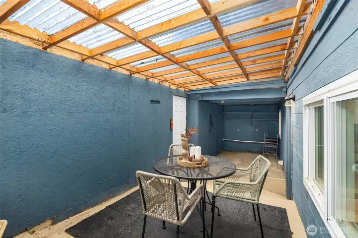 Excellent under deck storage.