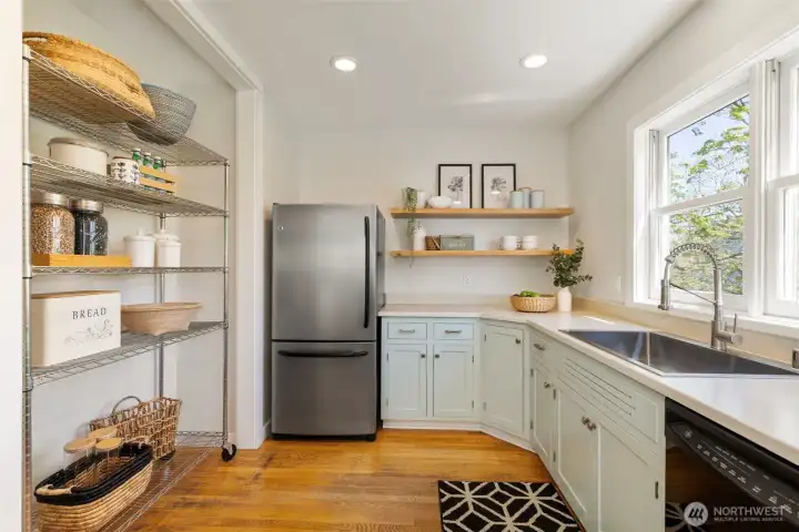 Updated Kitchen with wood cabinets