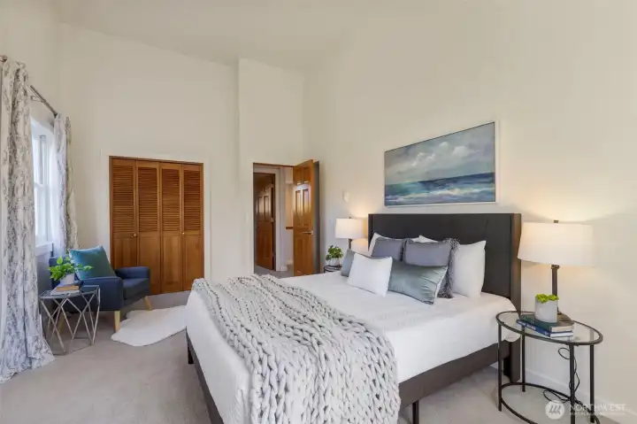 Generous primary room