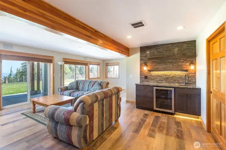 Wet bar in family room