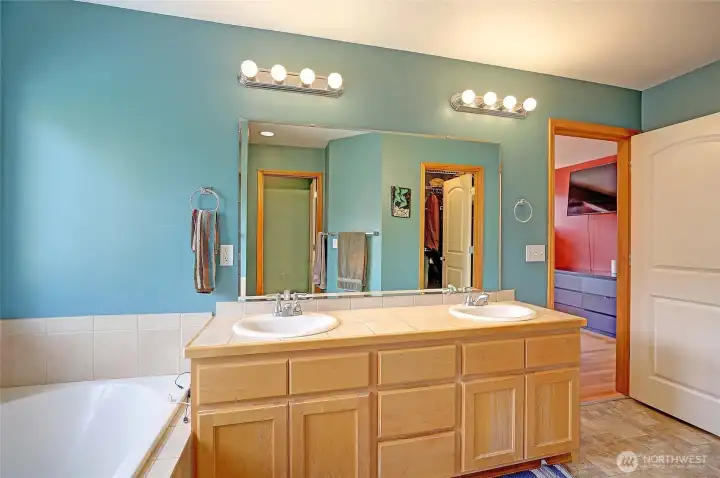 Dual sinks.