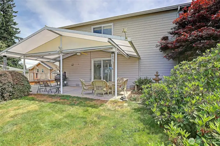 Spacious covered patio creates the perfect space for year-round entertaining and relaxing.