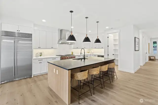 Chefs Kitchen w/High End Designer Appliance Package, Over-Sized Island w/honed Granite Counter tops, Walk-In Pantry