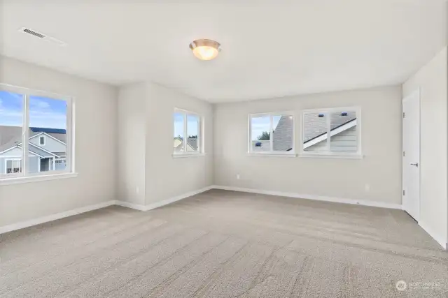 Oversized Bonus room