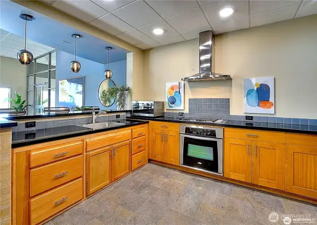 This full kitchen invites guests to help with the clean-up.