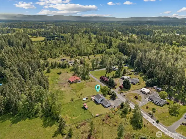 Your dream equestrian paradise awaits —where a welcoming home, lush pastures, elegant barn, and stunning landscapes come together.