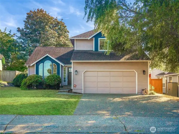 Welcome to this spacious 1600sf Auburn, West Hill yours today.