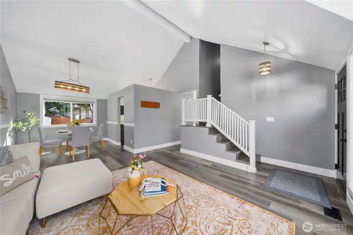 Dynamic circular floor plan.