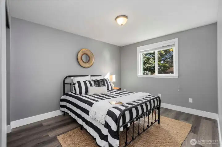 2nd bedroom