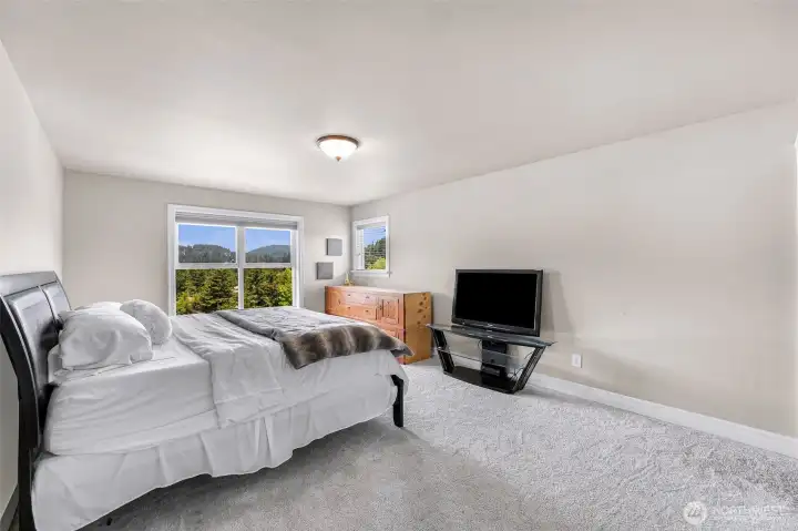 Upstairs spacious guest room 1