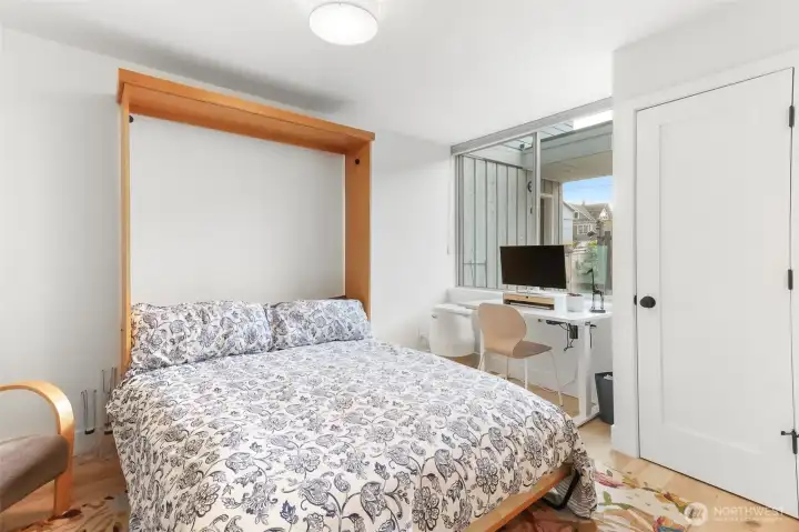 Queen size Murphy bed