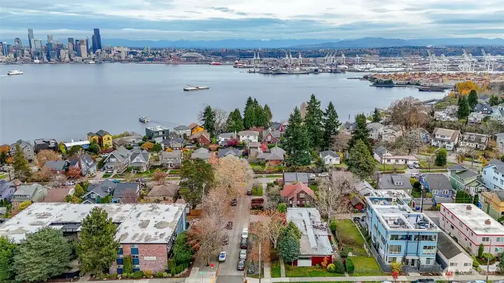 Just down the hill to the water taxi and a 9 minute ride to Seattle waterfront and stadiums. Did I say World Cup 2026?
